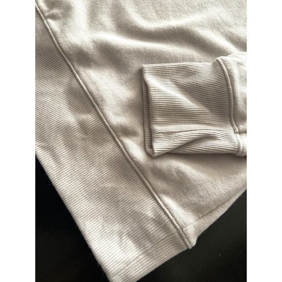 UNDER ARMOUR Freedom Threadborne Crew Off-White/Red Sweatshirt Ladies sz Small - Picture 7 of 11